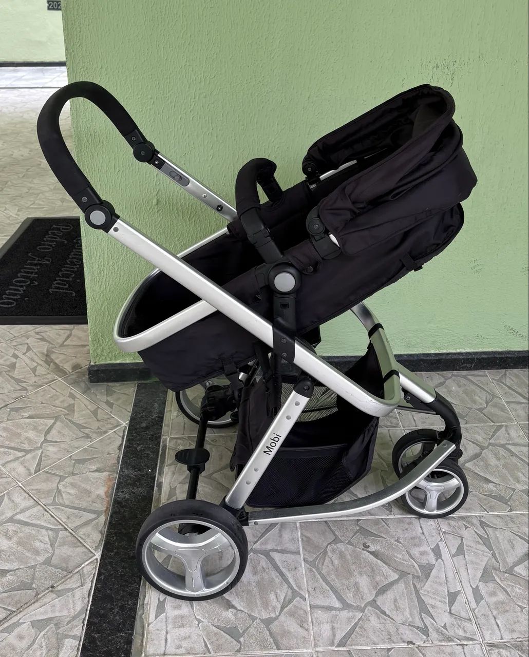 Carrinho e bebê conforto 