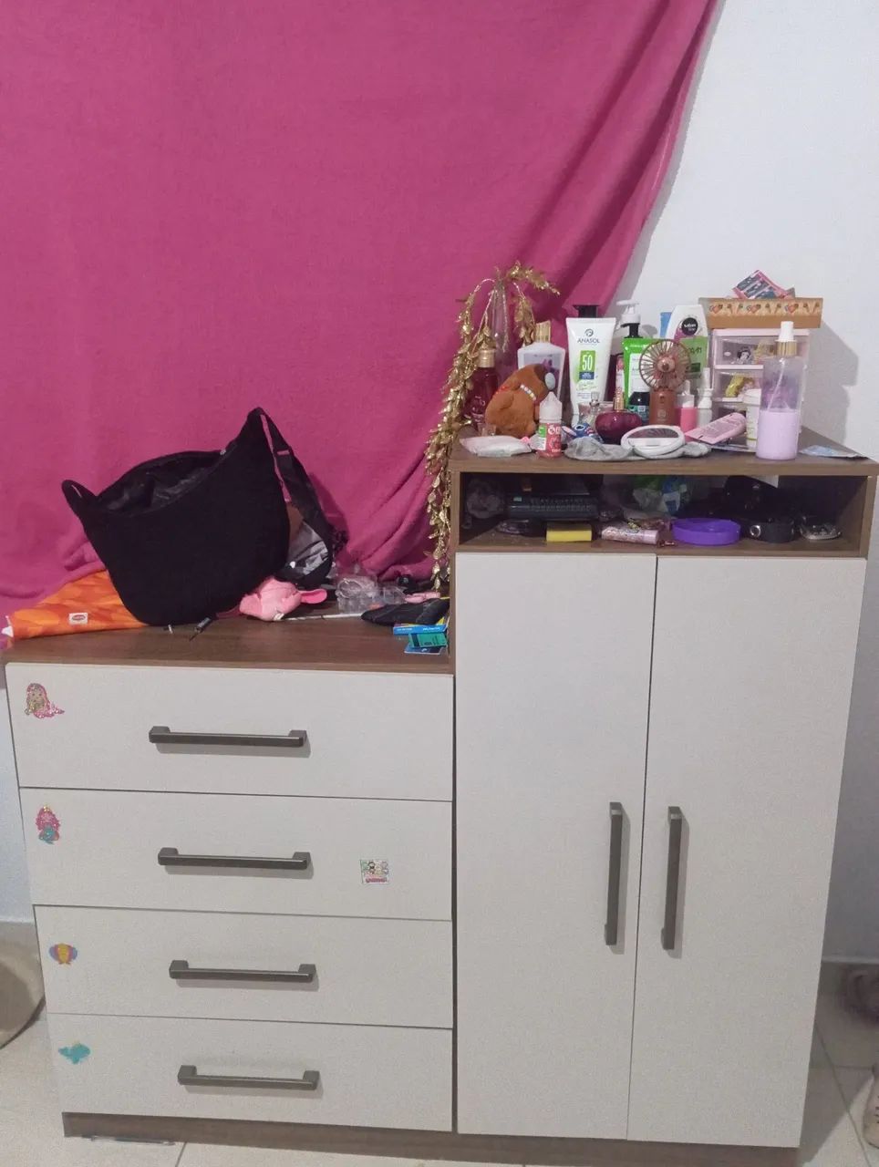 Vendo cômoda  em perfeito estado 