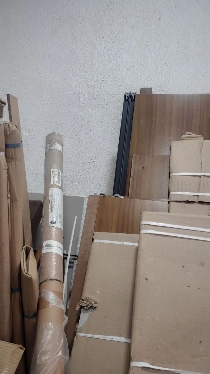 Móveis na caixa, ou com pequenas avarias, sofá, guarda roupa Rack  - Foto 4
