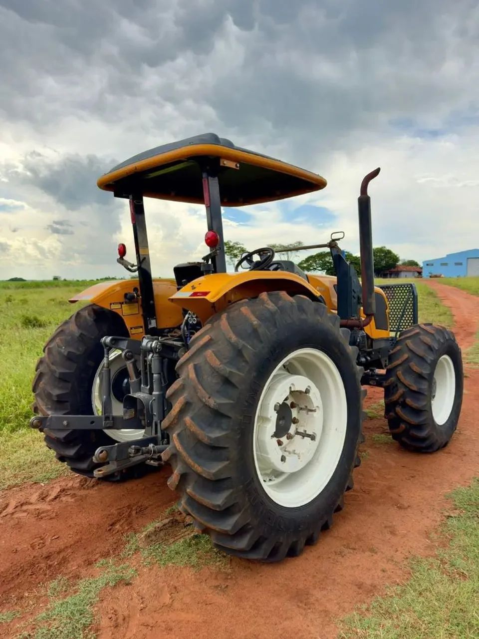 TRATOR VALTRA A950 - Foto 2