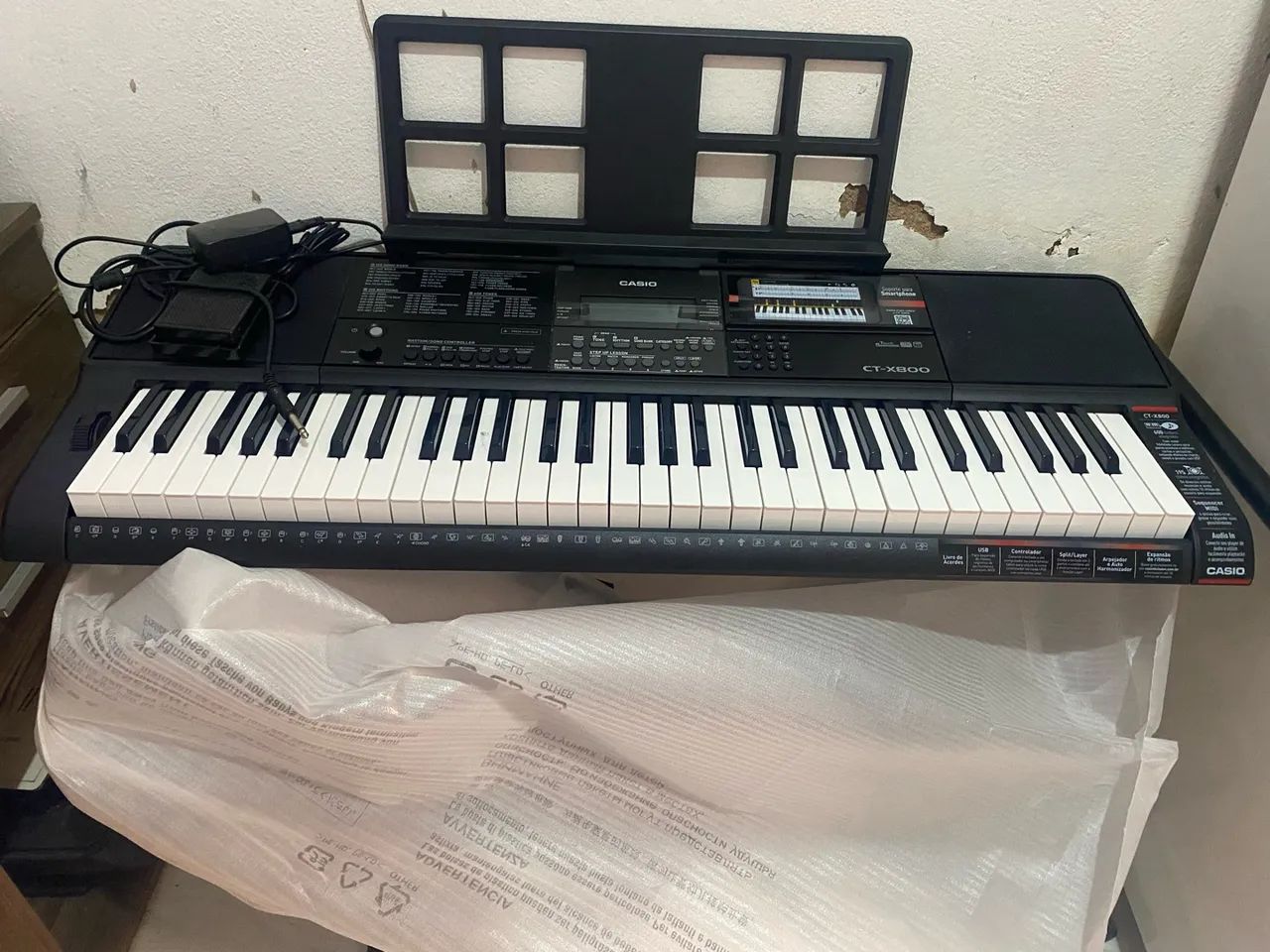 Teclado Casio CT-X800 