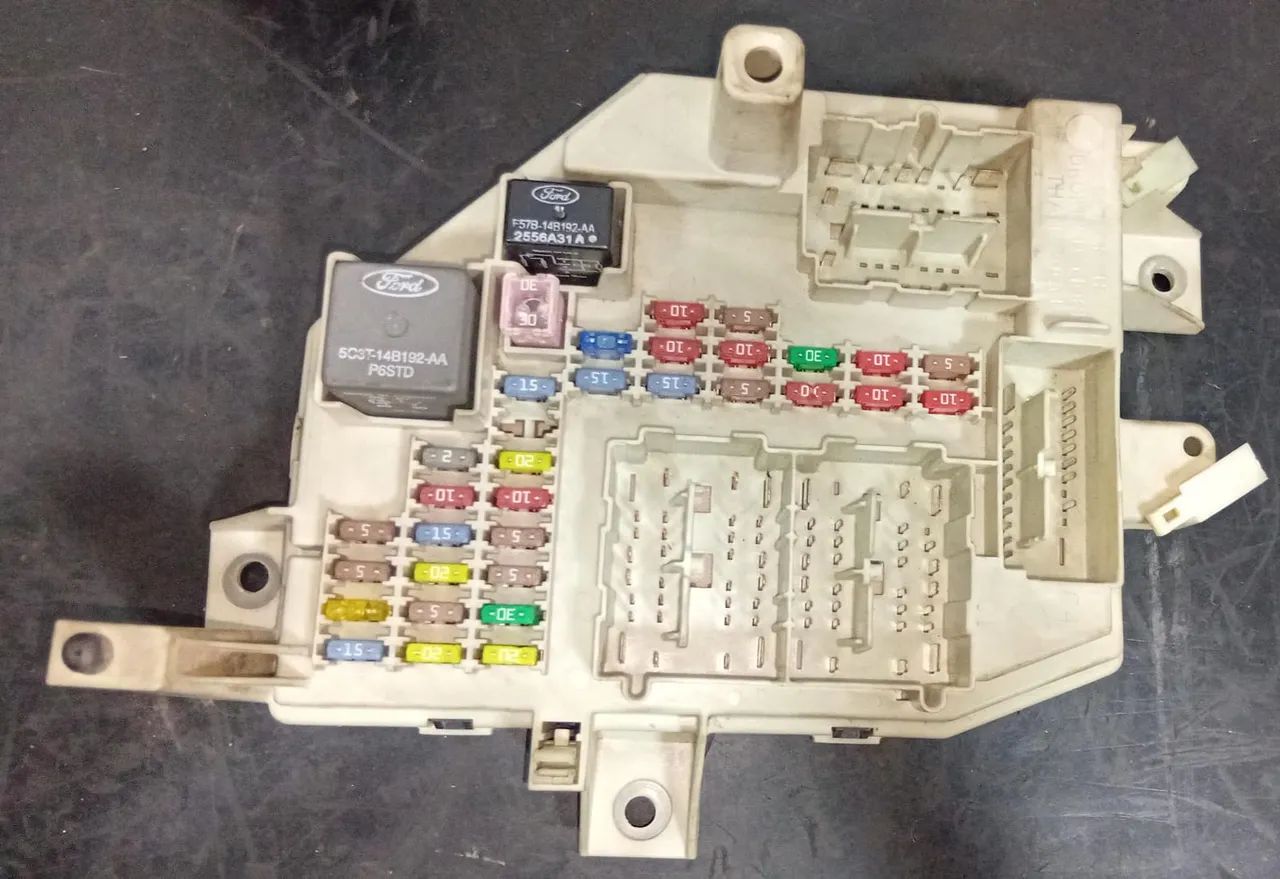 Caixa de Fusíveis Interna FORD RANGER 2007