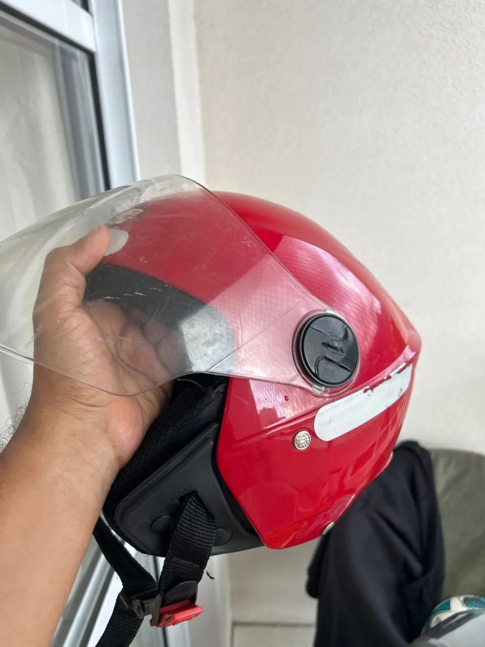 Capacete quebra galho