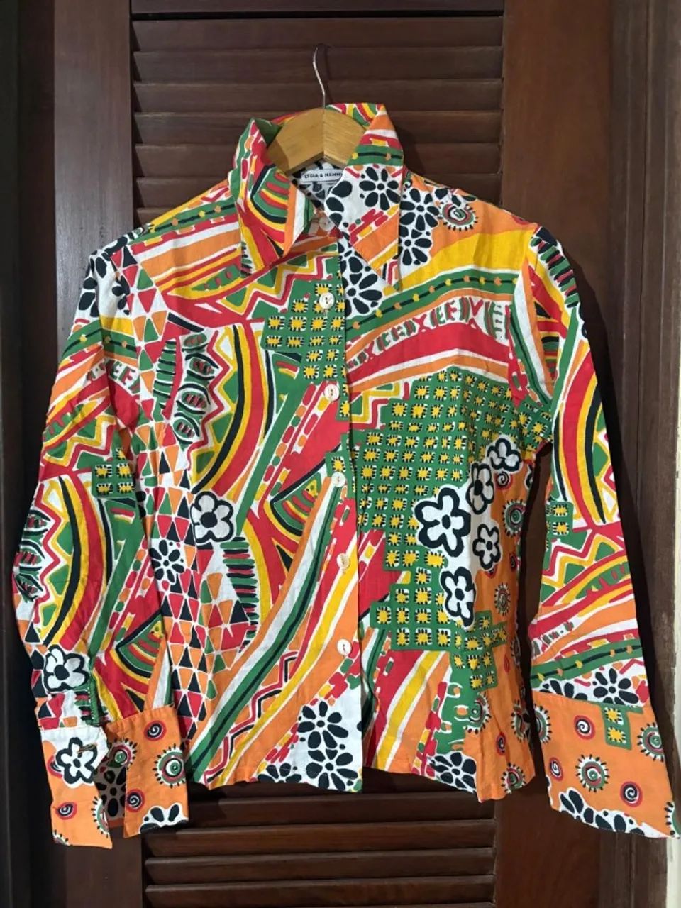 Camisa estilo retrô