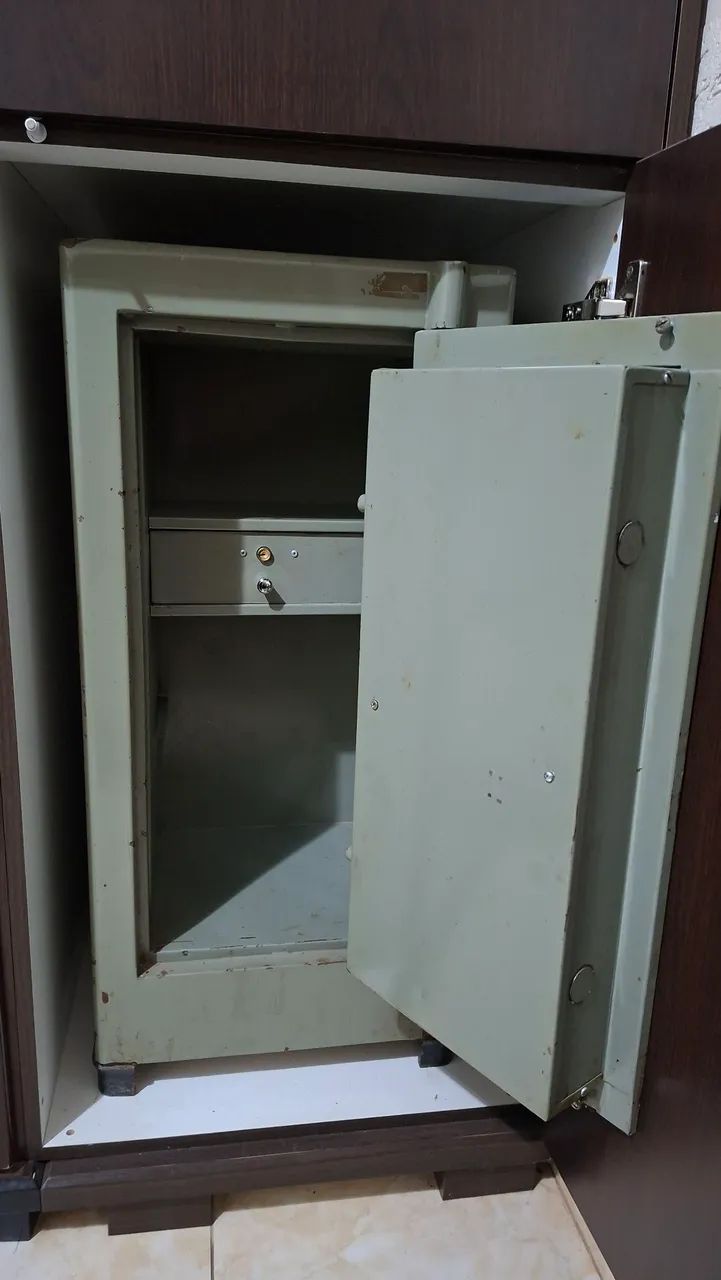 COFRES EM AÇO 