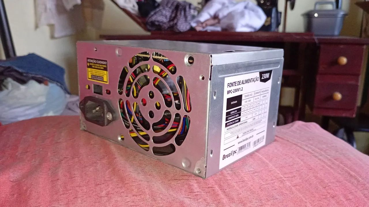 Fonte da Brazil Pc para retirada de de peça bivolt