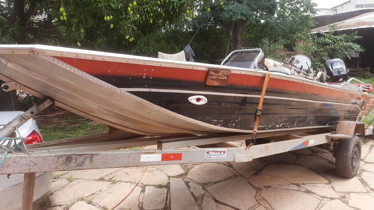 Lancha de alumínio  com motor 4 tempos com pawer trin - Foto 2
