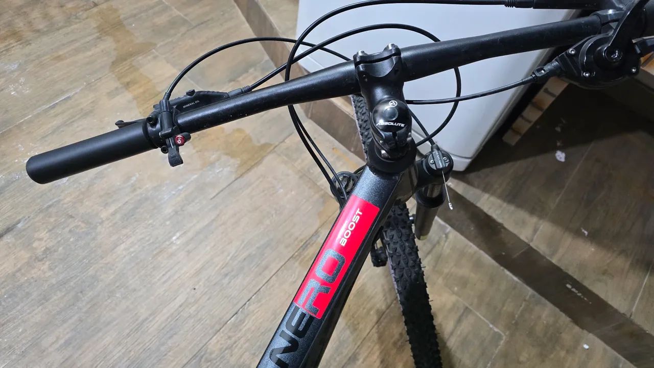 Bicicleta muito nova quadro 17 aro 29 - Foto 4