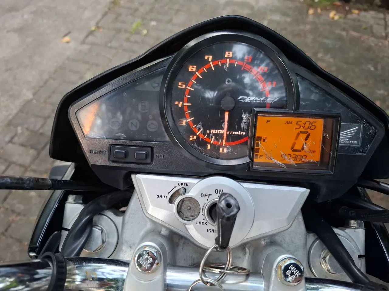 CB 300 HONDA 2014, CONSERVADA - Foto 4