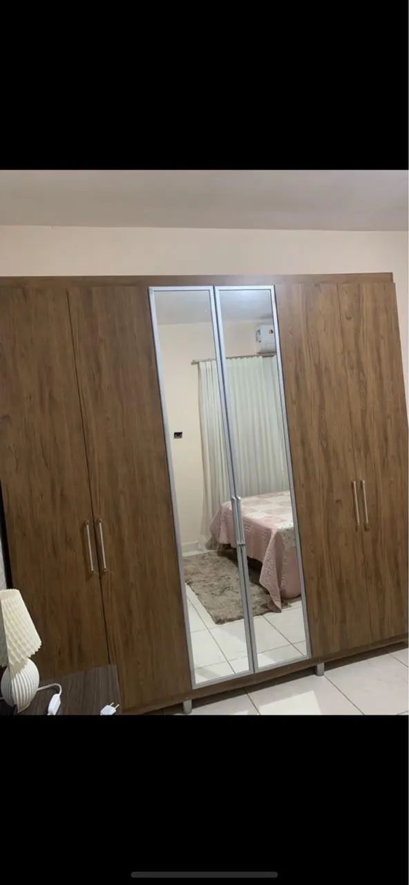 Guarda-roupa 