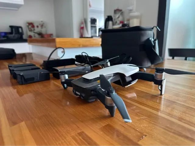 DJI MAVIC Air Fly More Combo