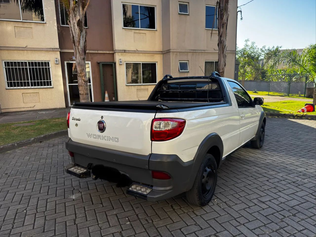 Fiat Strada Working Hard 1.4 Fire Flex 8V CS 2017 - Foto 5