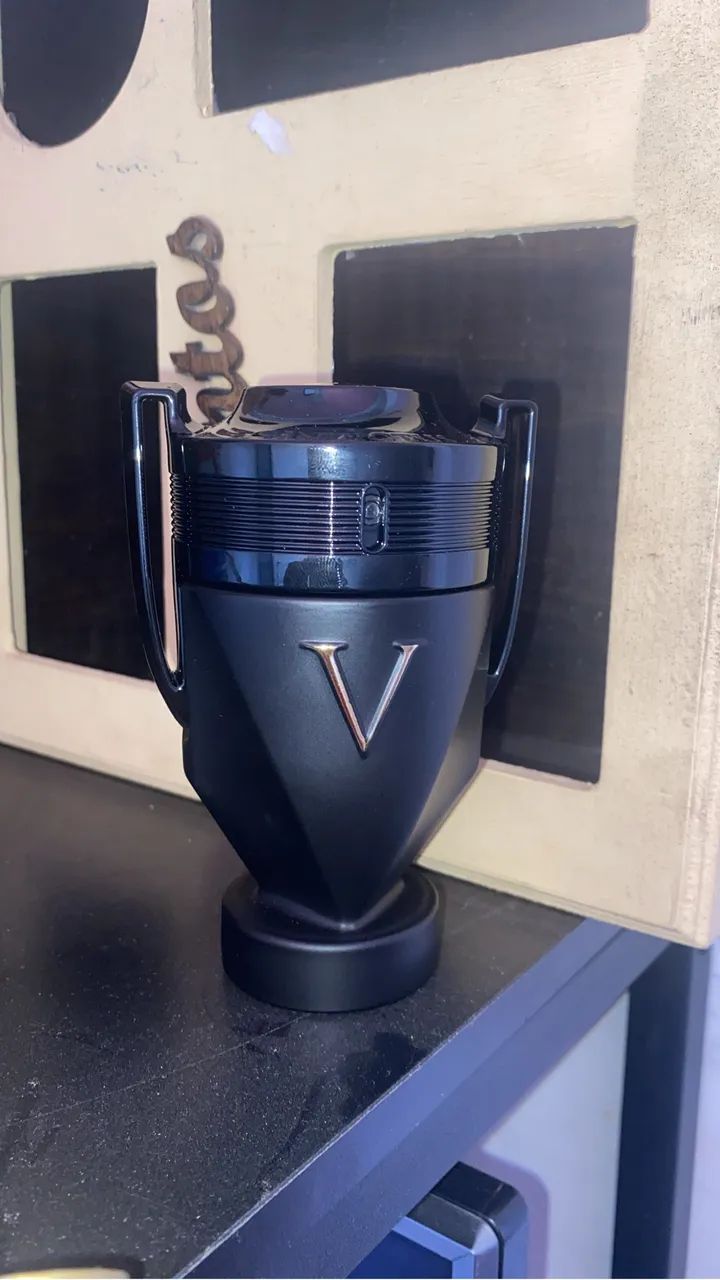 Perfume invictus novo sem a caixa original 