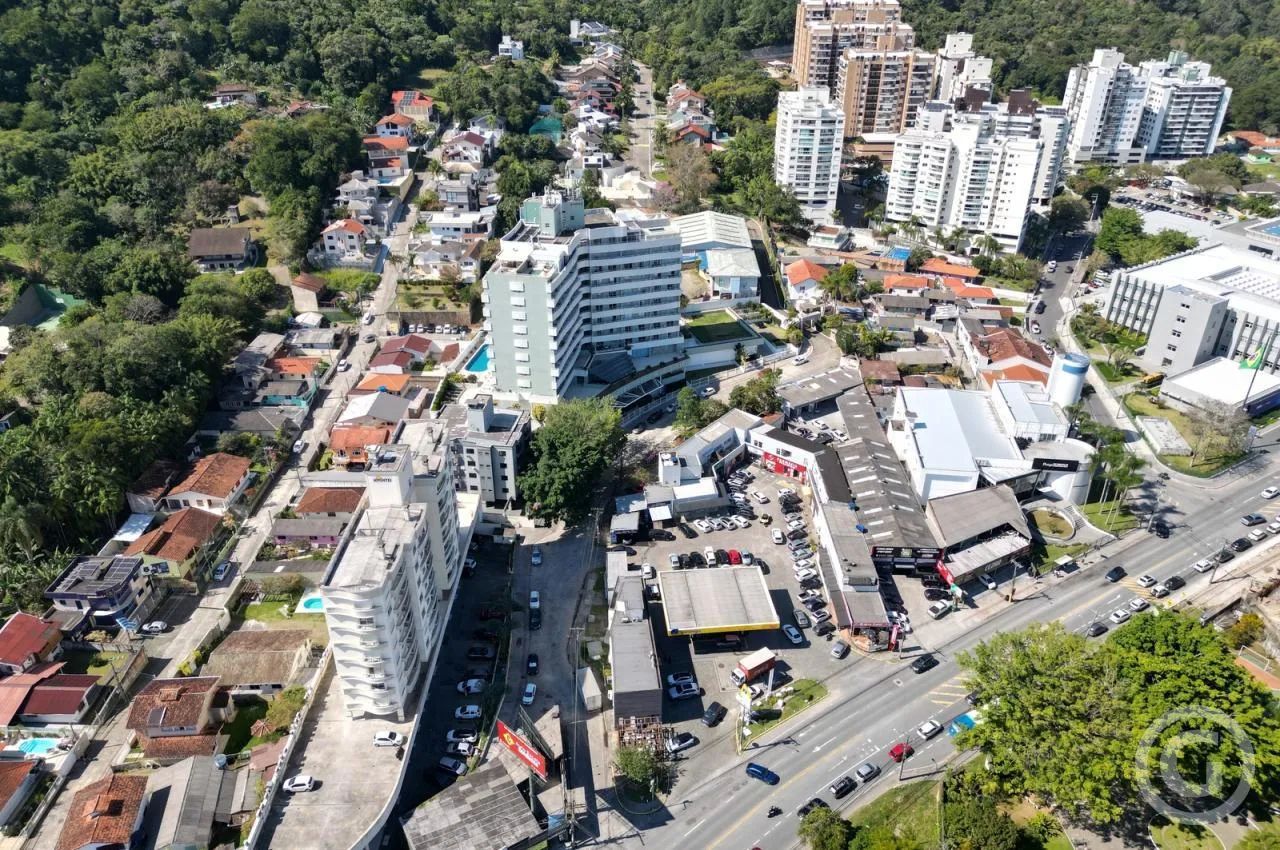 Apartamento mobiliado com suíte e sacadas no Itacorubi - Foto 4