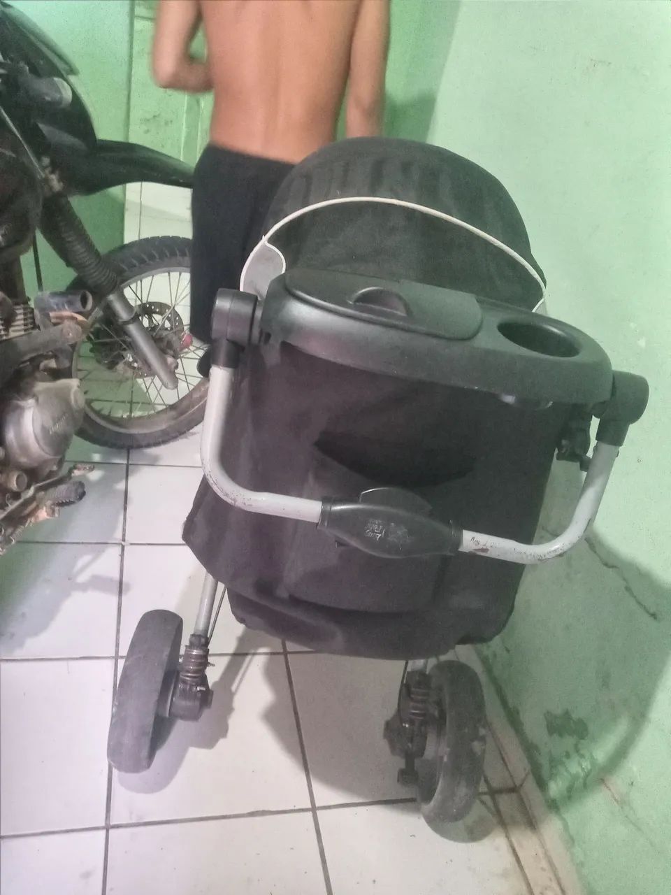 Carrinho de bebe pra vender - Foto 2