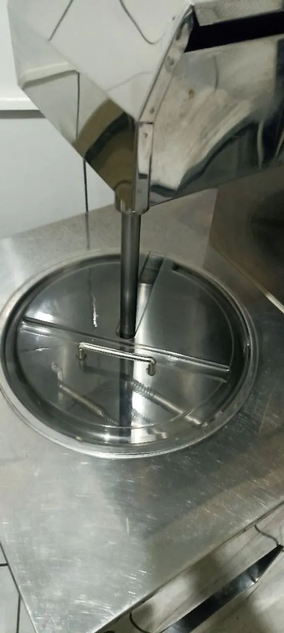 Máquina de Sorvete s80 Eletrofrios produtora de açaí e sorvete  - Foto 2