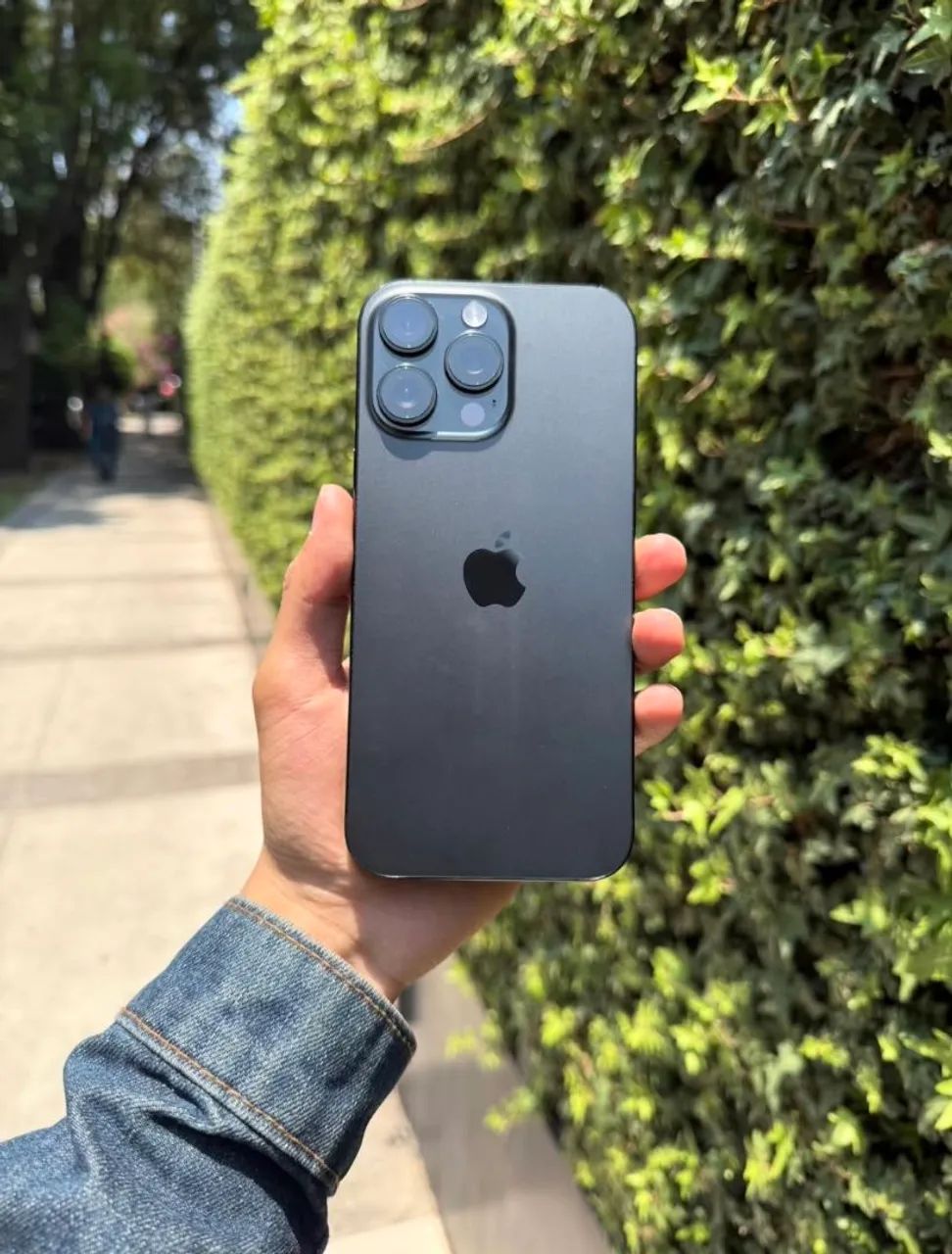 iPhone 15 Pro Max Black 256GB - SEMI-NOVO 