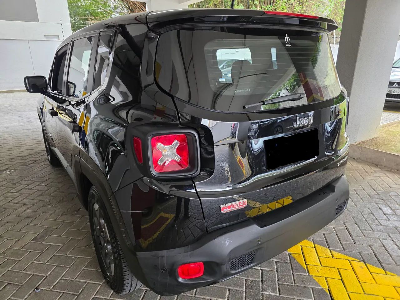 Jeep Renegade Sport 1.8 4x2 Flex 16V Aut., foto 4 de 19