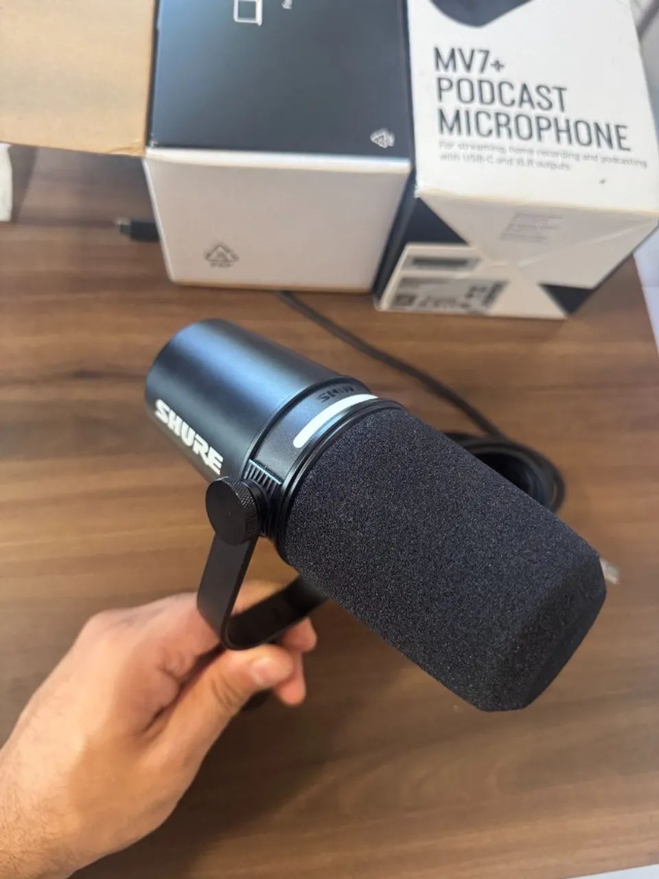 Microfone Shure MV7+ Podcast - seminovo, nota fiscal e garantia