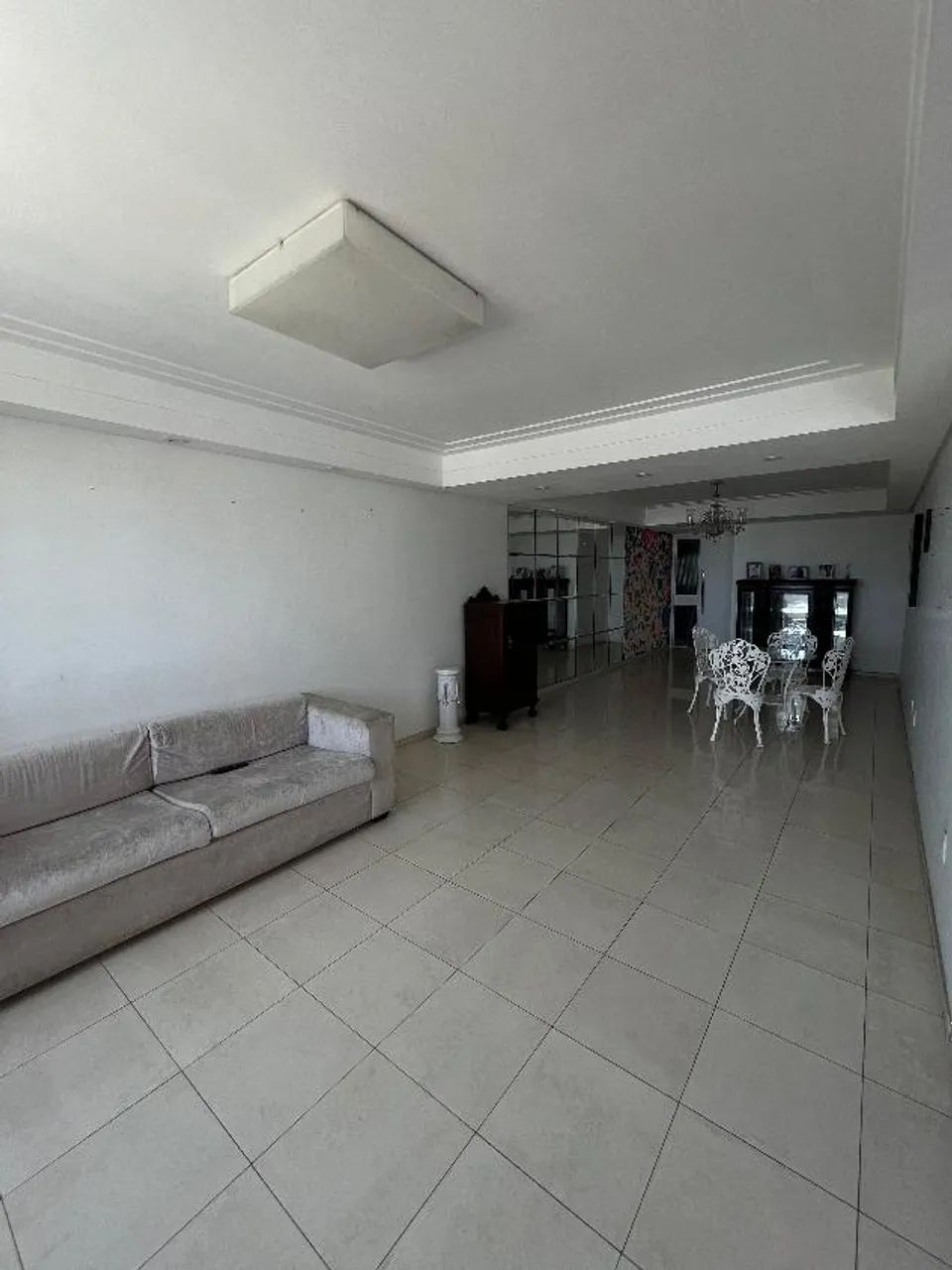 Apartamento com 160 m² no Espinheiro!