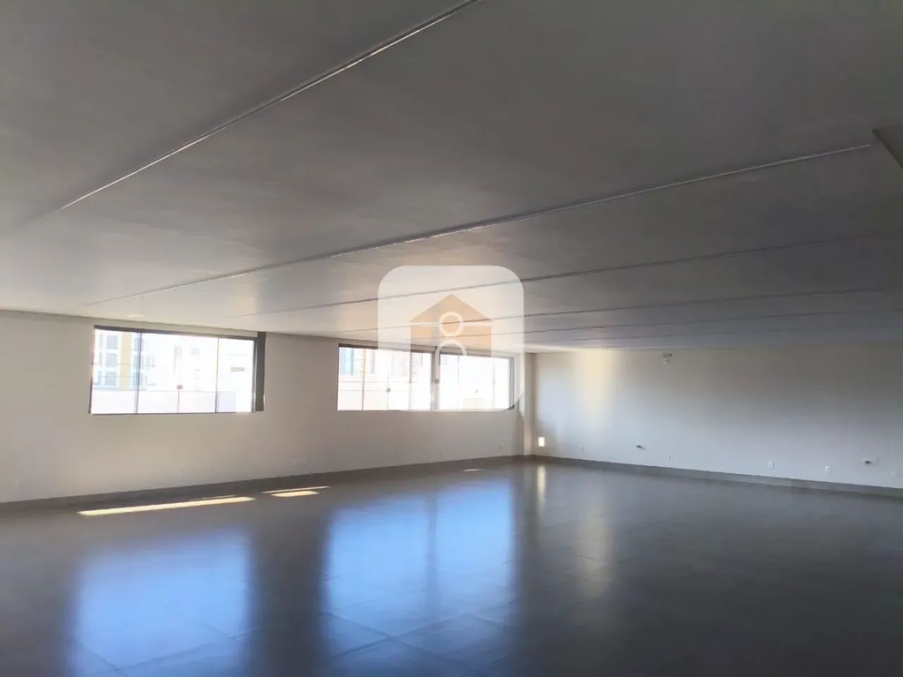 Prédio comercial para locação no bairro Martins - Foto 10