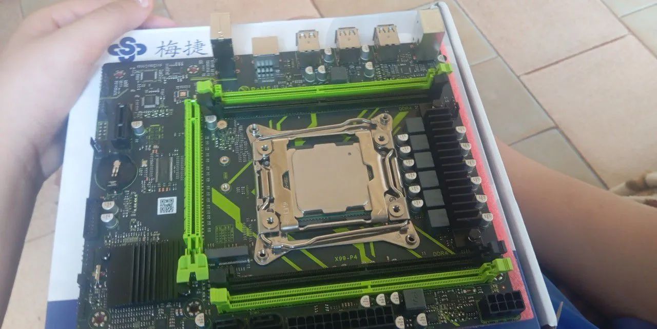 VENDO Kit de placa-mãe SOYO X99 com processador Xeon E5 2630 V4 LGA2011-3,  - Foto 2