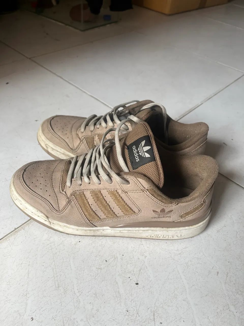 tênis adidas
