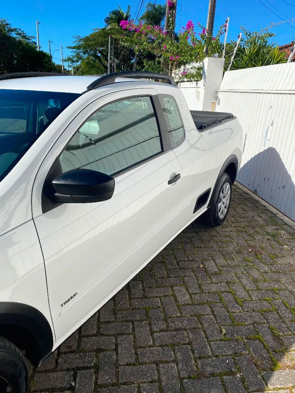 Volkswagen Saveiro 1.6 MI Total Flex 8V CE 2013 - Foto 2