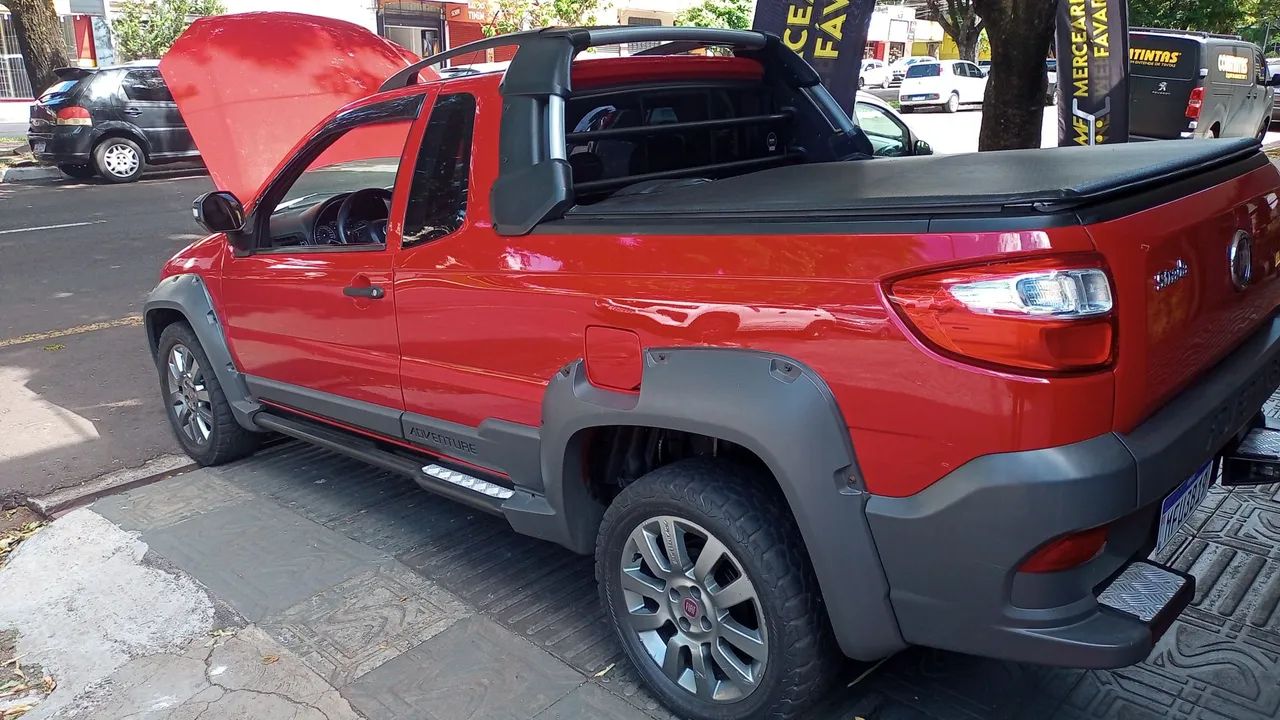 Fiat Strada Adventure 1.8/ 1.8 Locker Flex CE 2015 - Foto 2