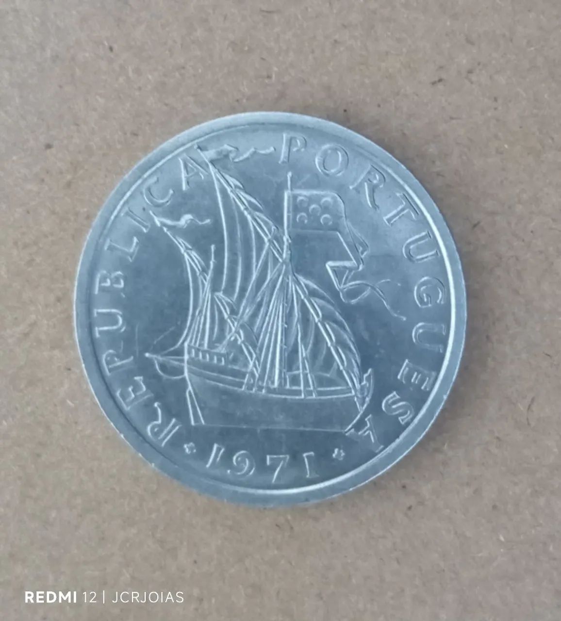 Moeda 10 escudos da república portuguesa 1971 - Foto 2
