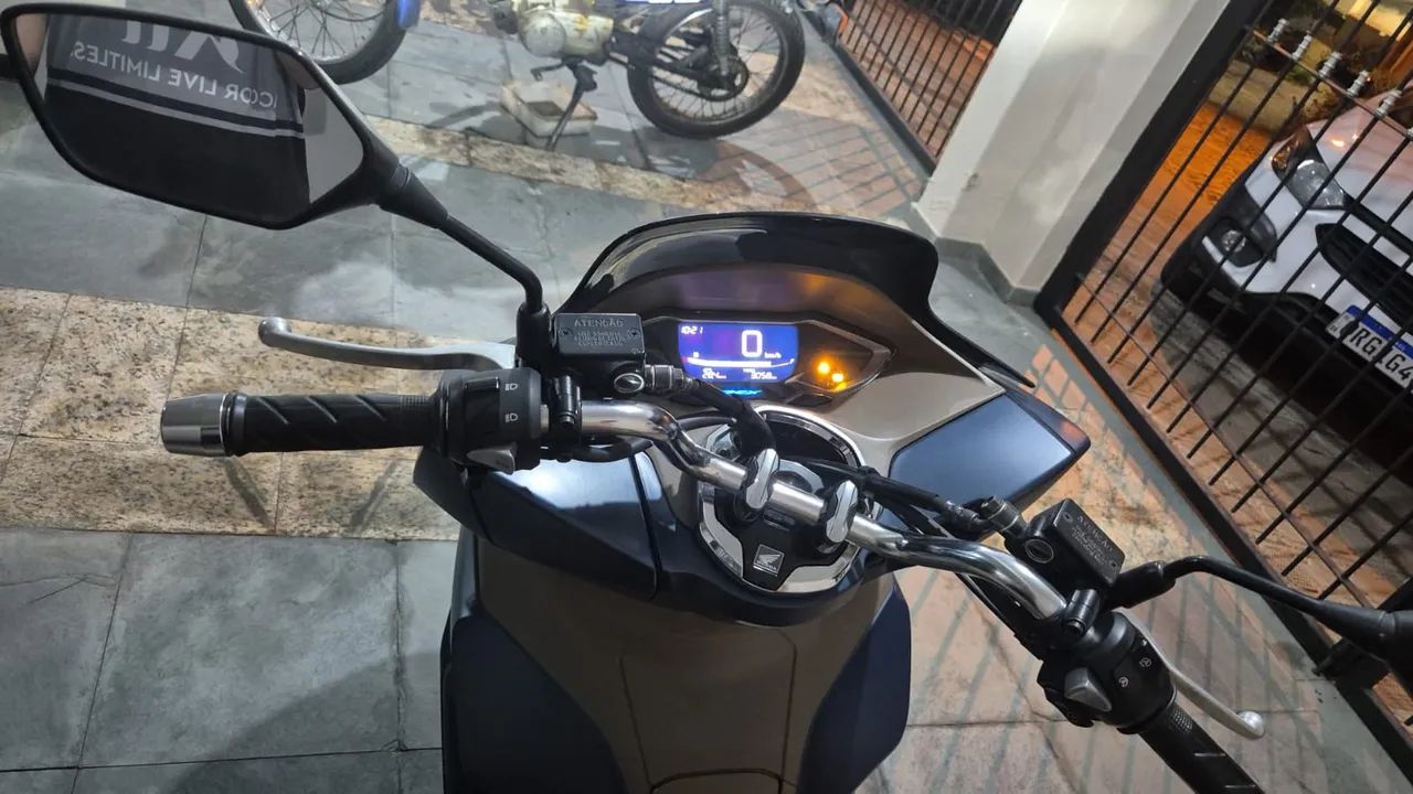 PCX 160 DLX - Foto 2