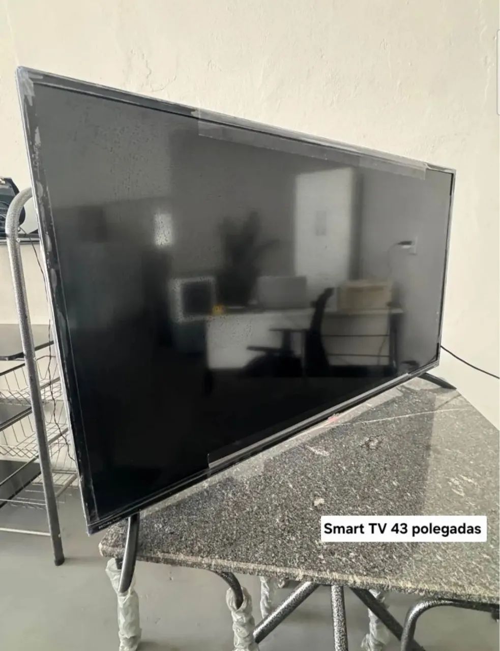 Smart TV 43 polegadas $1.099,00 a vista ou 12x 107,15 no cartão de crédito