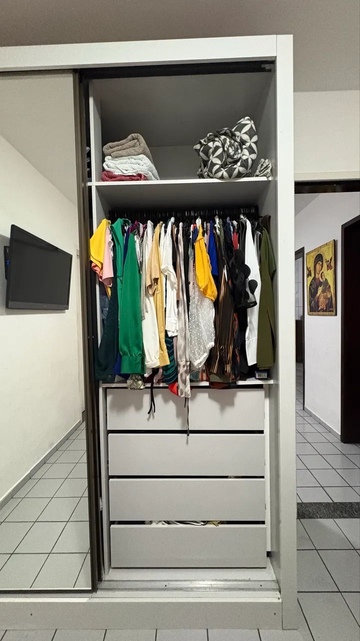 Guarda roupa porta espelho  - Foto 3