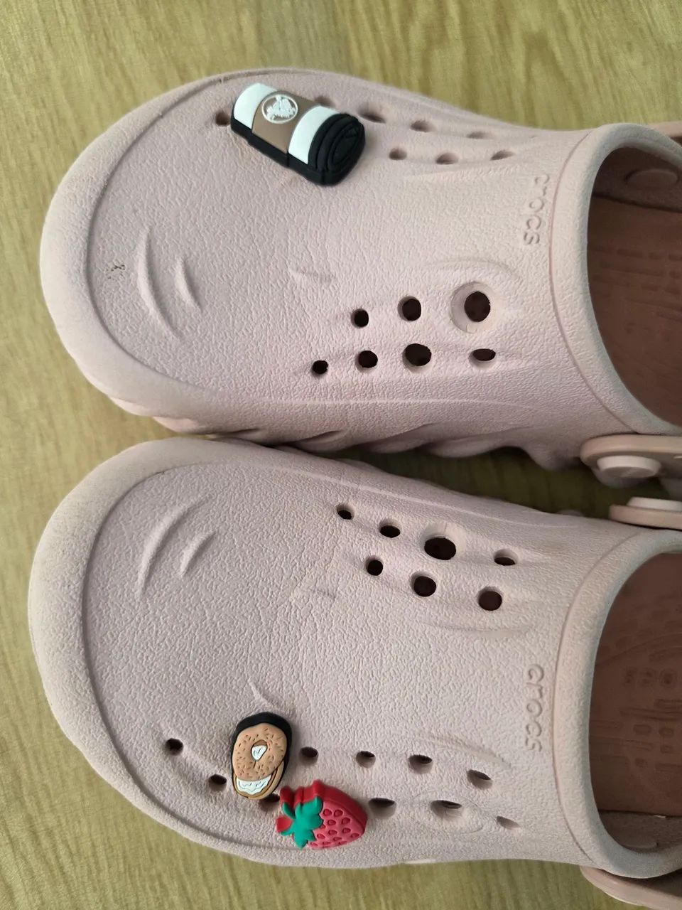 crocs echo clog rosa 32 - Foto 5