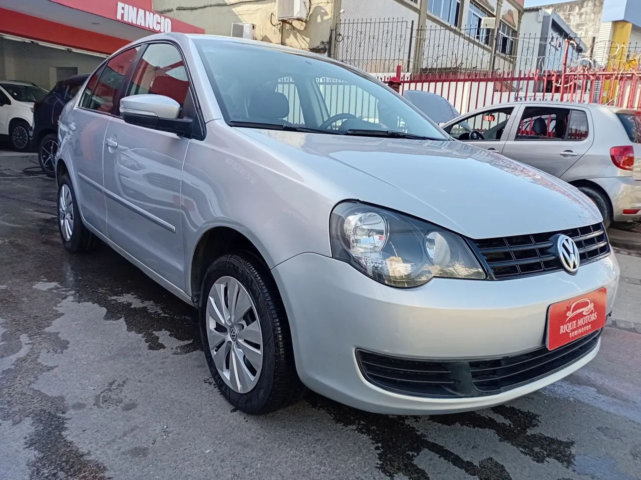 Volkswagen Polo Polo Sedan 1.6 Mi Total Flex 8V 4p 2014