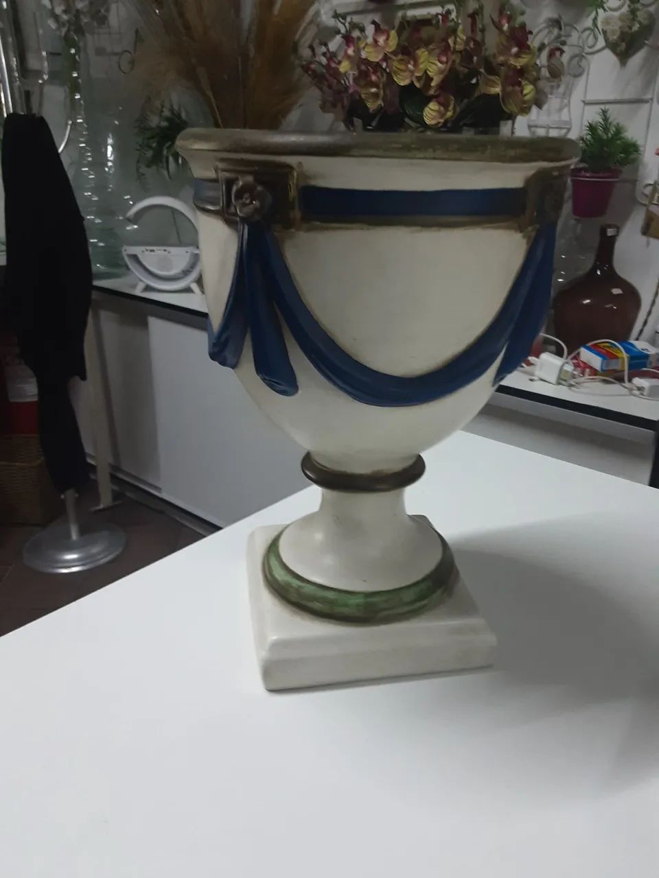 Anfora de porcelana classica