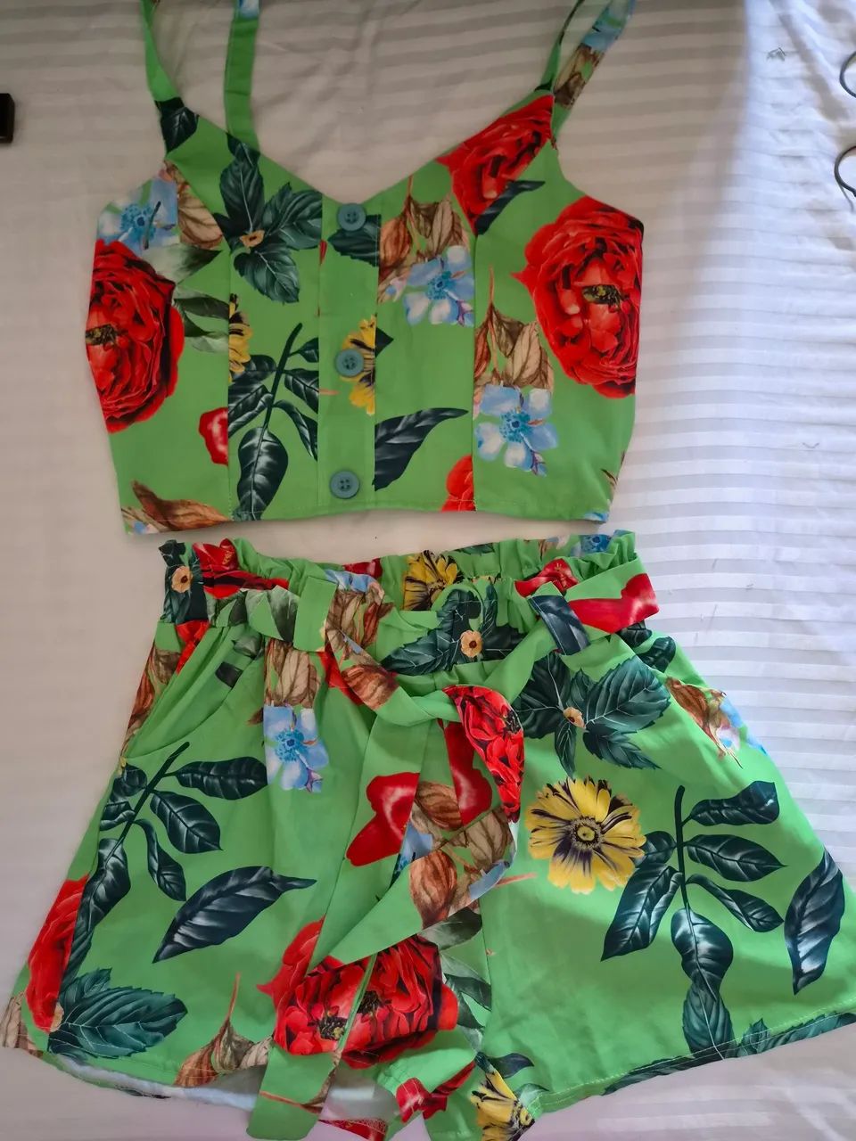 Conjuntivo Cropped + short