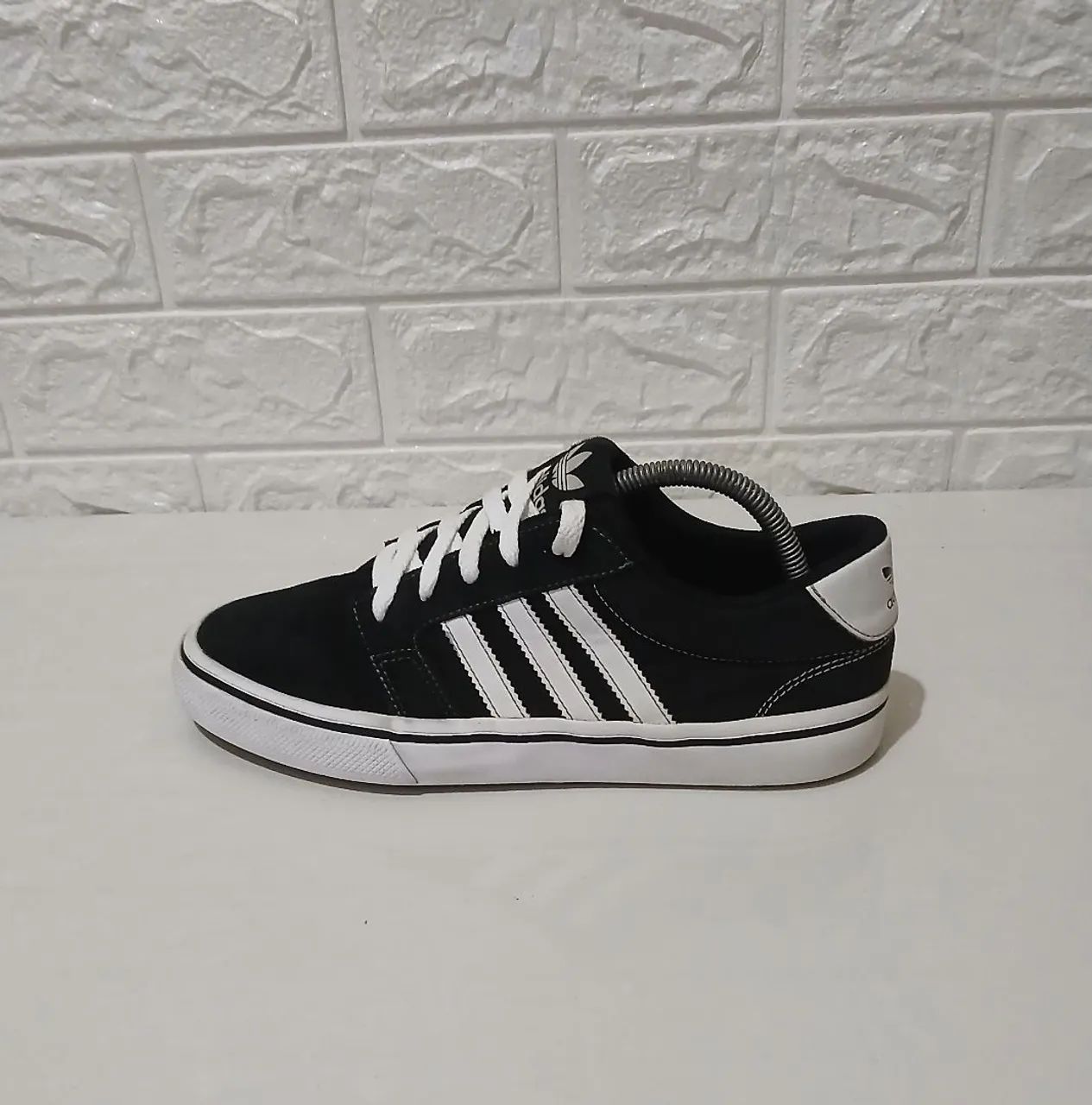 Tênis Adidas Seeley Core Black / Cloud White