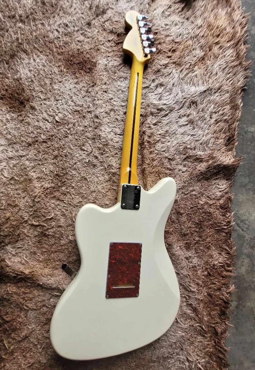 Vendendo uma guitarra top - Foto 5