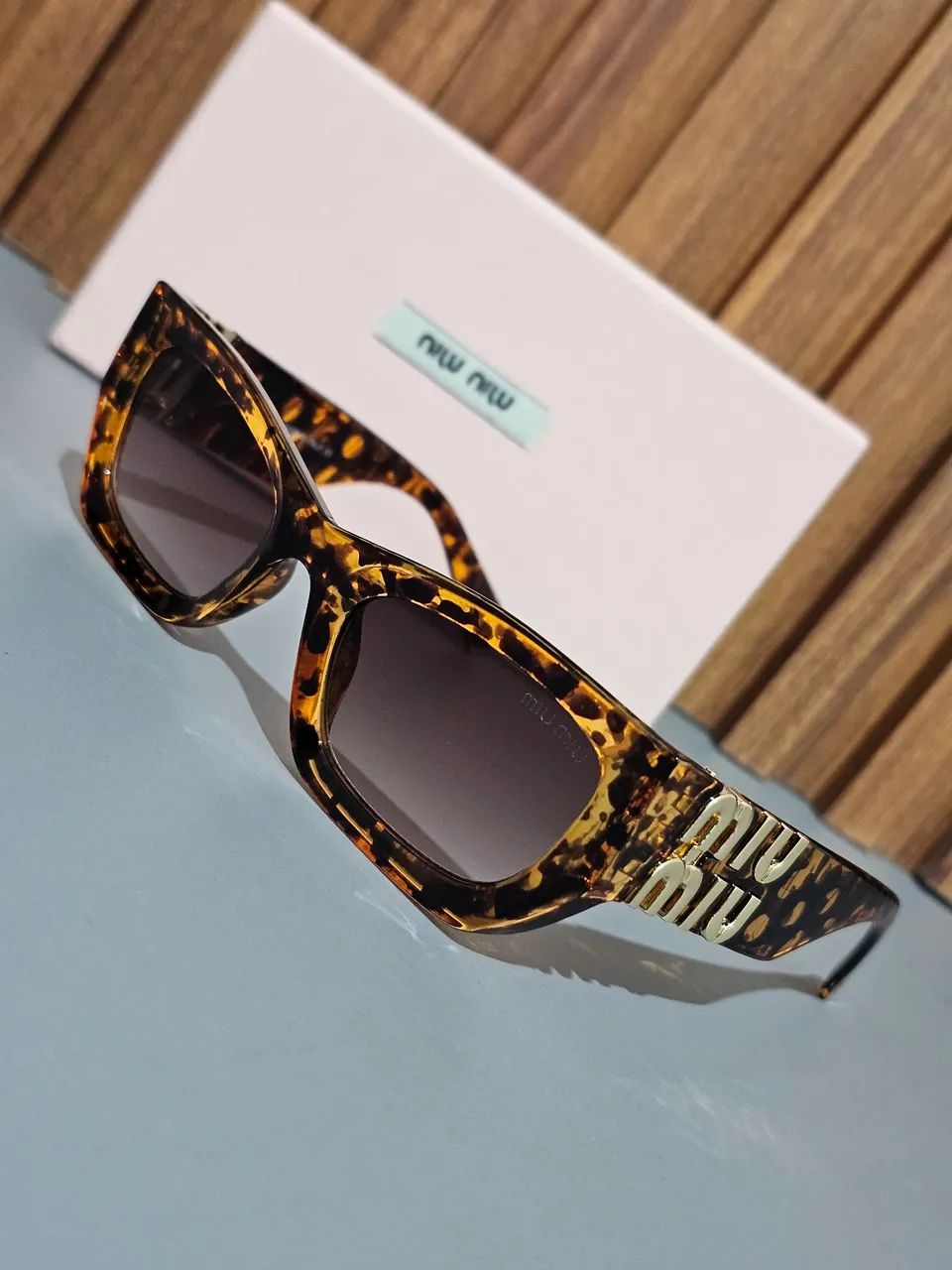 Óculos de sol Feminino Miu-Miu Turtle 