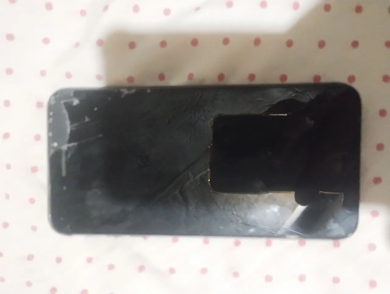 iPhone 8 plus com defeito na tela 180,00 - Foto 3