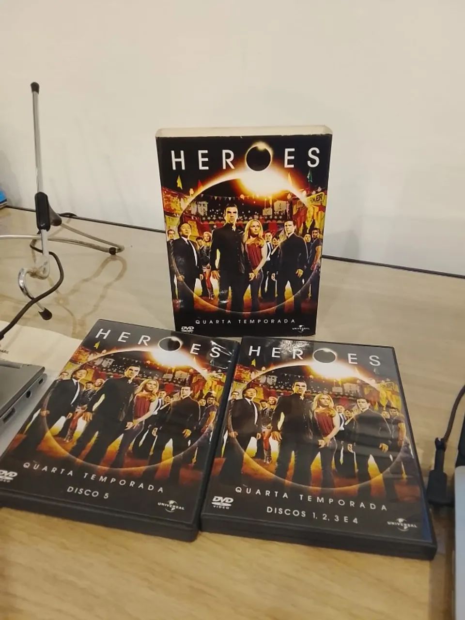 Caixa DVD - Heroes (4ª Temporada) 