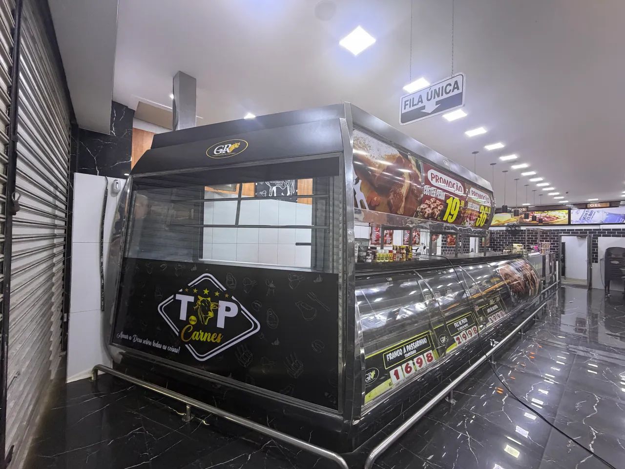 Balcão completo com Vitrini suspensa , e comprador novo  - Foto 5