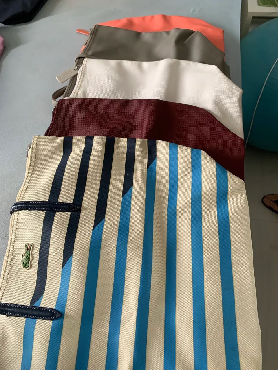 Bolsas Lacoste diversas cores e tamanhos  - Foto 4