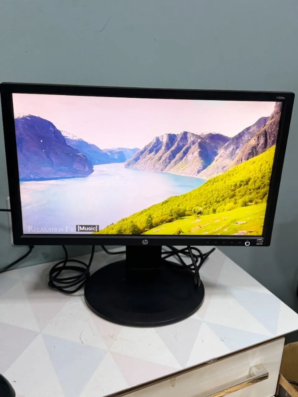 Opção 1  Monitor 20 Polegadas HP E2011p-bn LED VGA e DVI com Ajuste de Altura - Excelente  - Foto 2