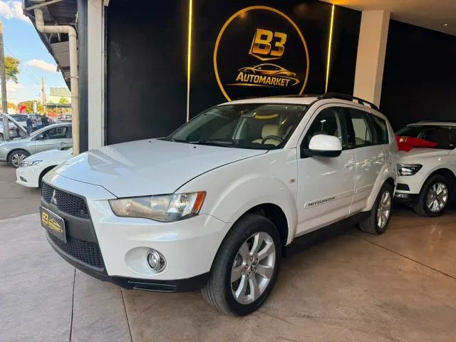 Mitsubishi Outlander 2012