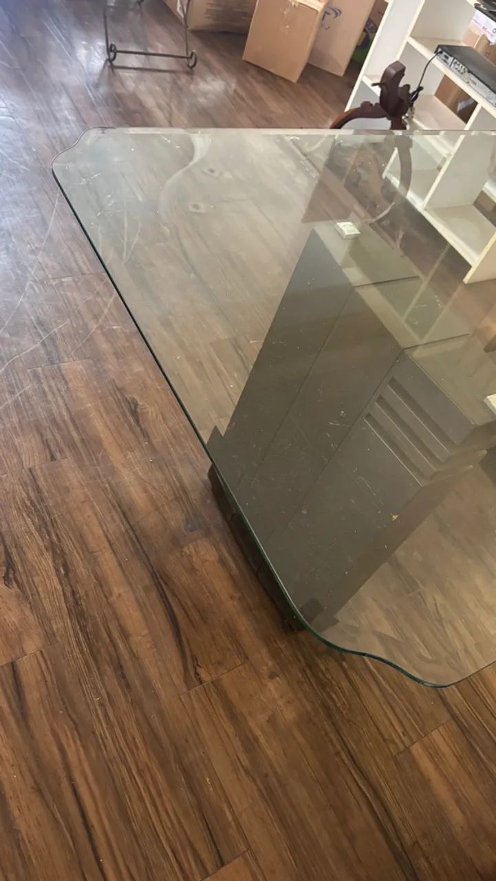 Mesa de jantar em mogno e vidro - Foto 3