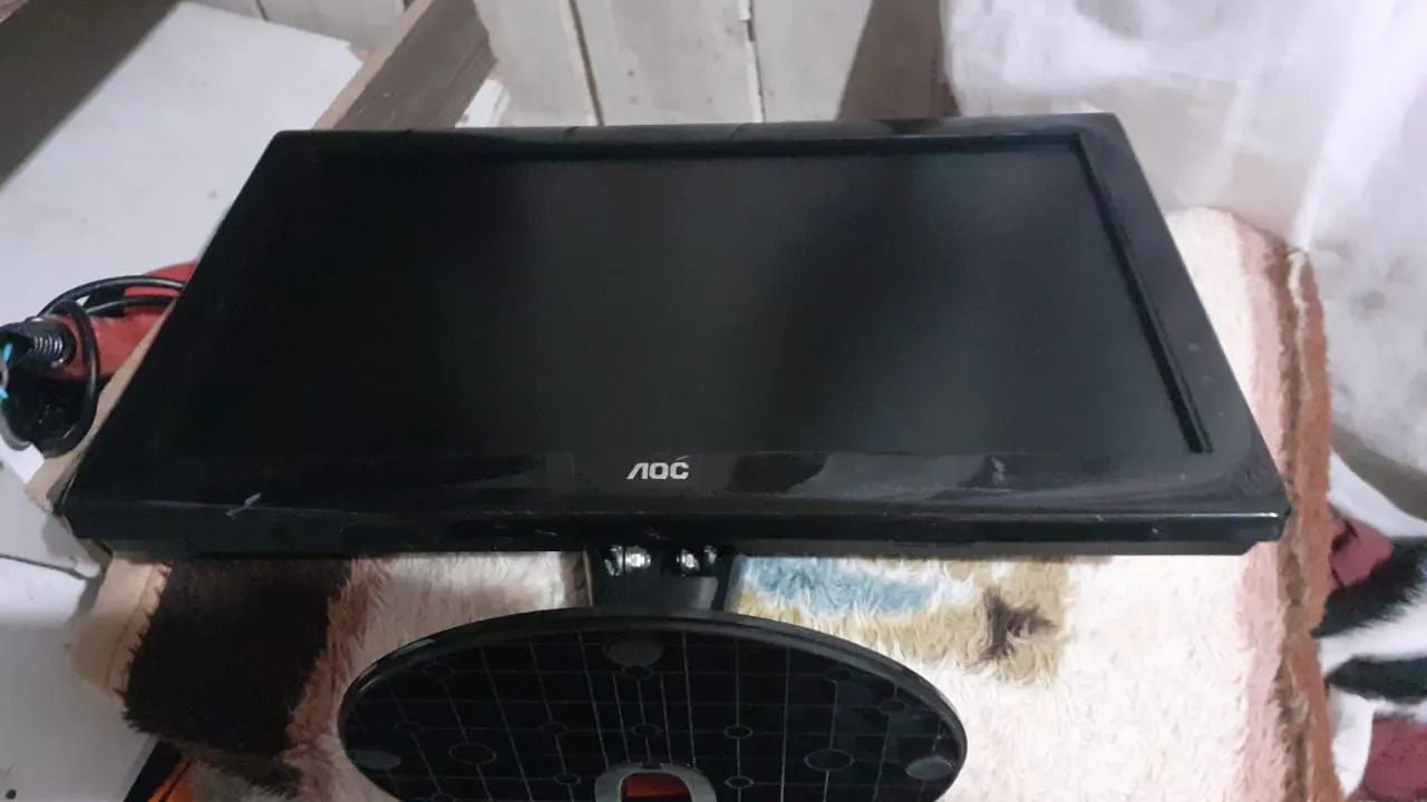 Vendo monitor 19 polegadas aoc