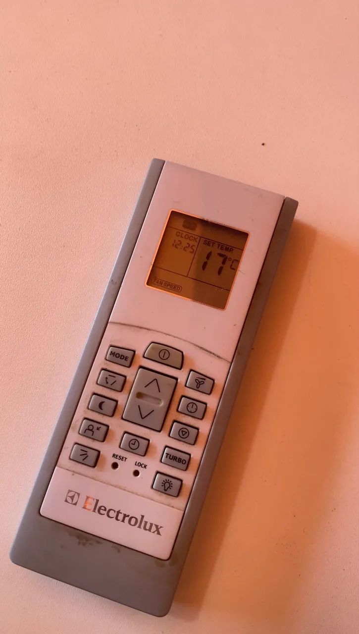 Ar-condicionado Electrolux Split 12.000 BTUs - R$ 550 - Foto 4