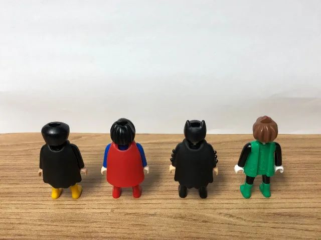 Kinder Ovo Playmobil DC Comics Batman, Adão Negro, Superman e Lanterna Verde - Foto 3